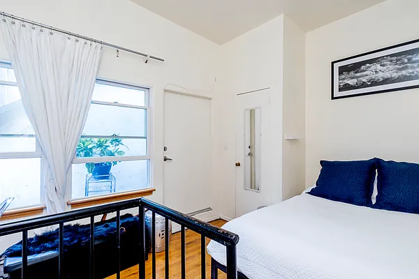 Rented by Compass | media 4