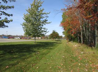 1881 B W. Houghton Lake Dr, Houghton Lake, MI 48629