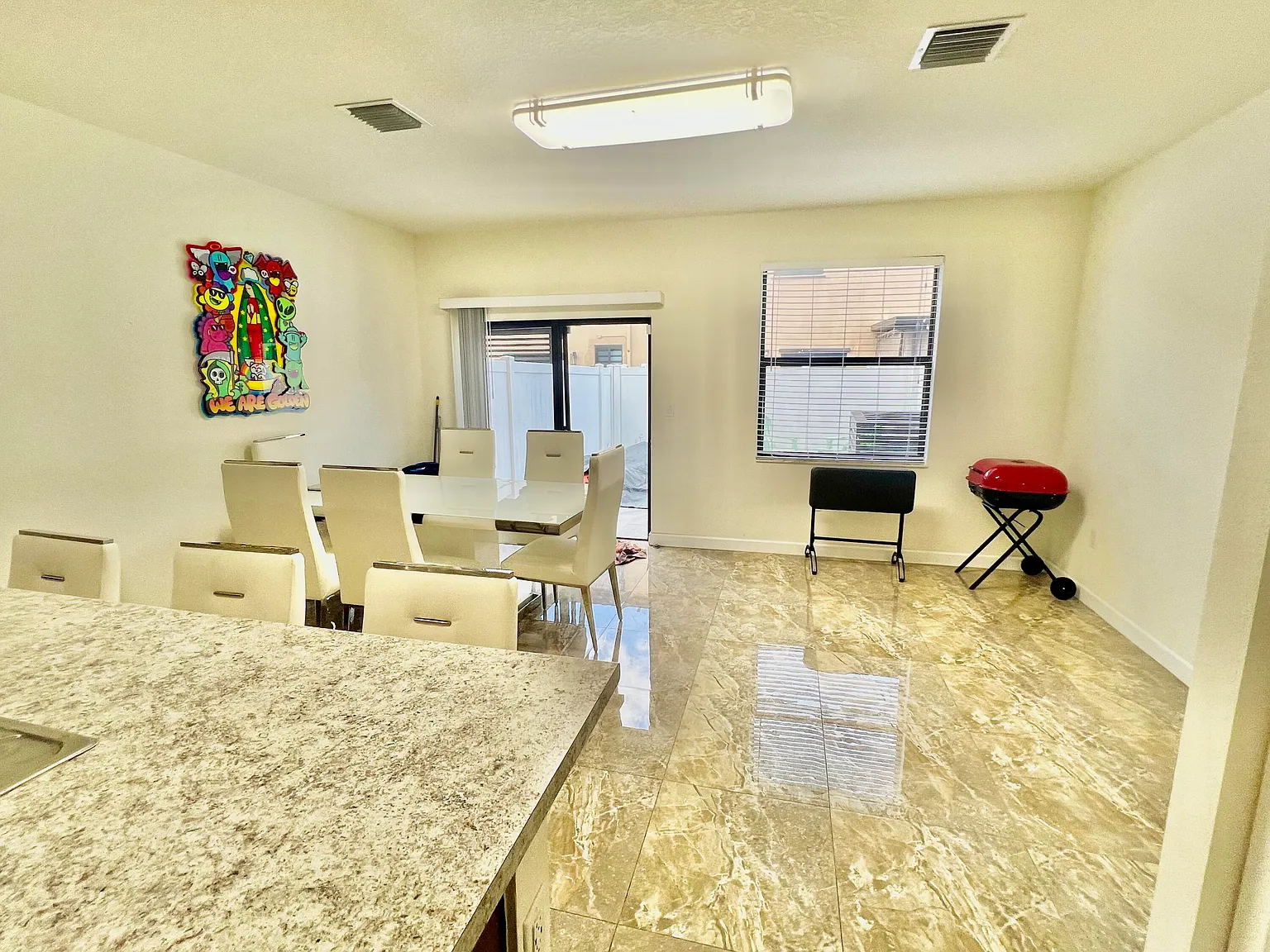 3 bed, 2.5 bath, 1540 sqft, $3,200 — Photo 4
