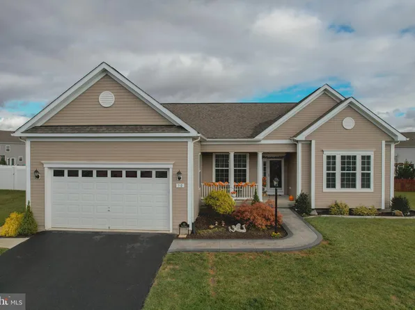 30 Twain St, Gerrardstown, WV 25420