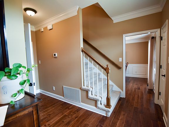Foyer in to Dining Room