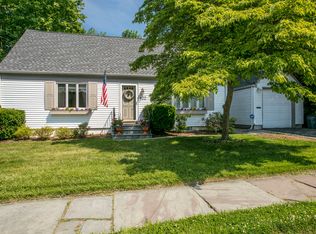 422 Hinman Pl, Mamaroneck, NY 10543