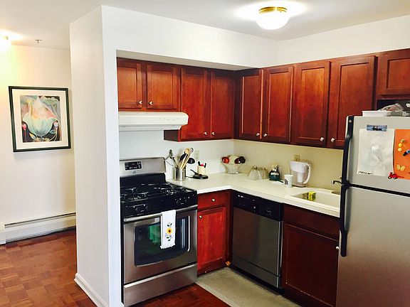 2nd image of 156 Sackett St APT 4A