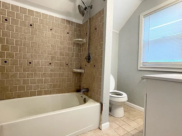 581 Colima Dr — Photo 9