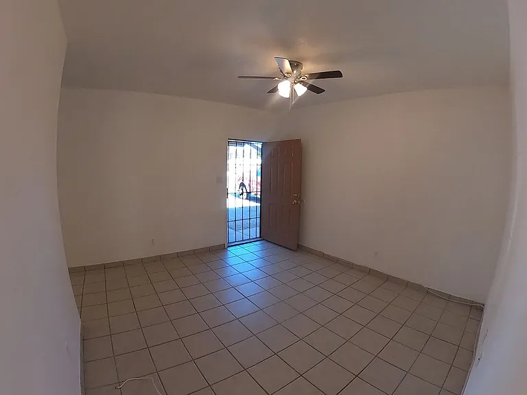 305 N Almendra St — Photo 15