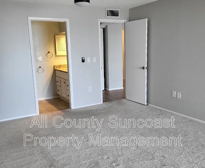 6430 Sun Eagle Ln #103 — Photo 9