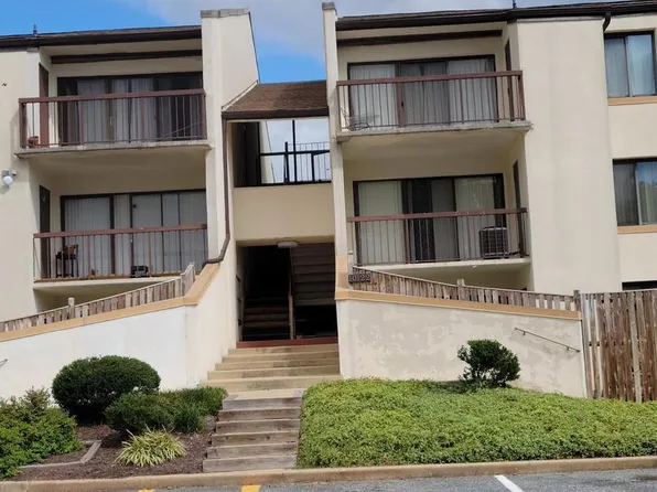 10122 Campus Way S APT 103-1A, Upper Marlboro, MD 20774