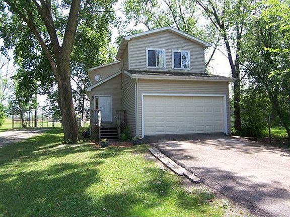 3rd image of 719 Oakwood Dr