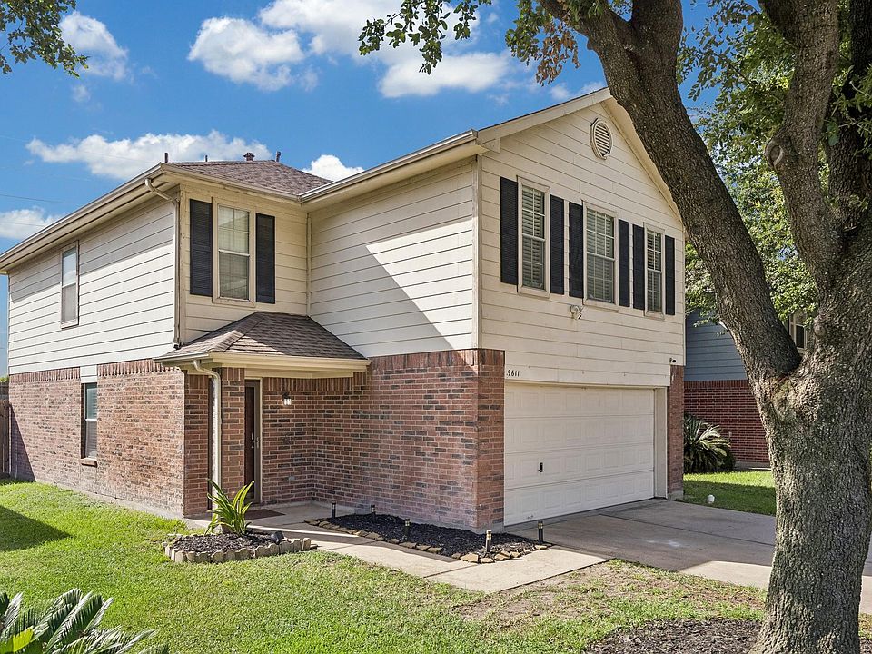 1st image of 9611 Berridge House Ct