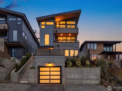 2521 NW 92nd Street, Seattle, WA, 98117