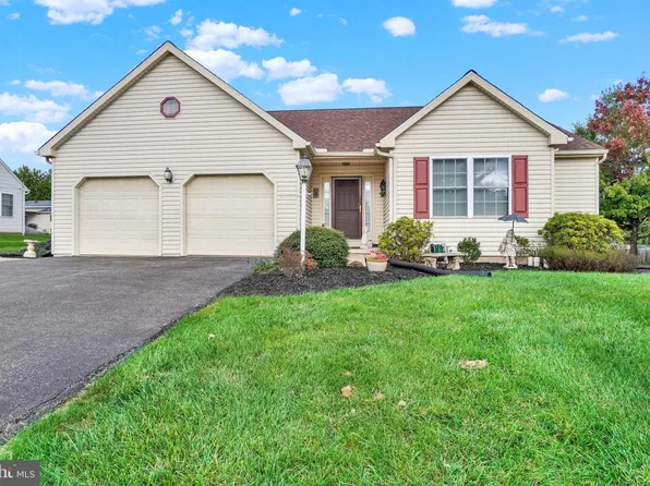117 Cedar Dr, Dover, PA 17315