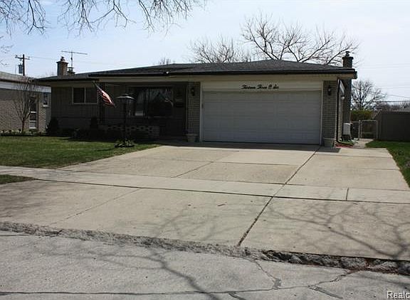 3rd image of 13306 De Mott Dr