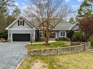 497 Longleaf Dr, West End, NC 27376