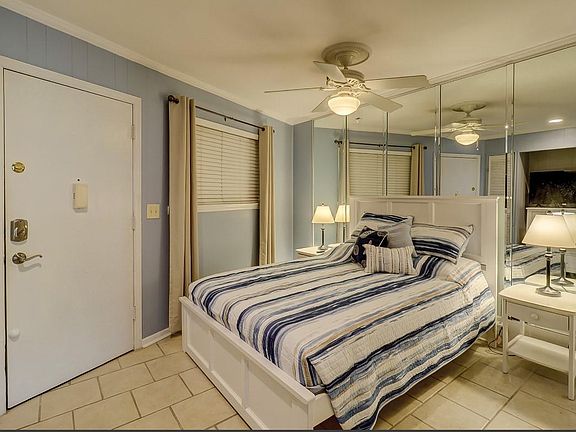 3rd image of 23 S Forest Beach Dr APT 215