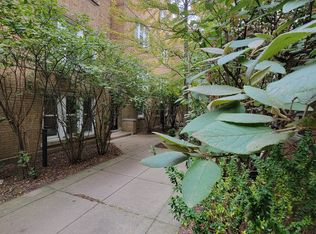 677 W Wrightwood Ave #G, Chicago, IL 60614