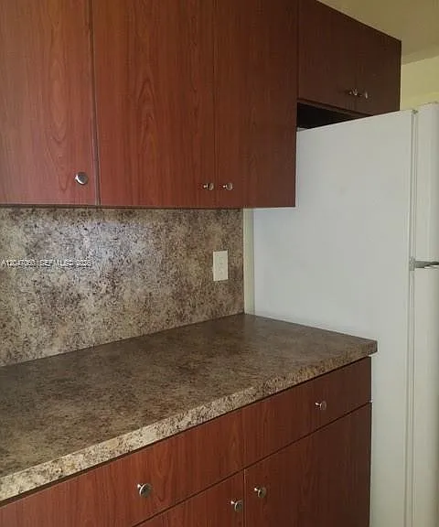 2230 Madison St #14 — Photo 6