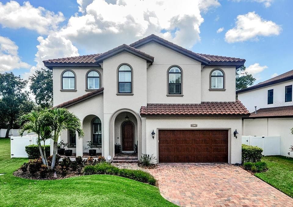 1st image of 3614 W Royal Palm Cir