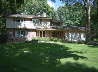 242 Hi Mae Cir, Lester Prairie, MN 55354