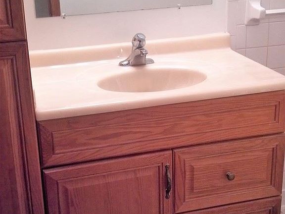 5th image of 2400 W 91st St APT 103