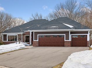 1566 Wexford Ct, Eagan, MN 55122