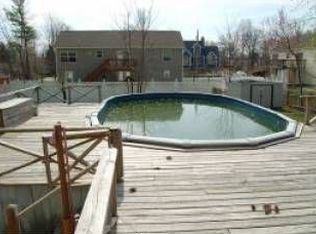 12 Hale St, Rochester, NH 03867