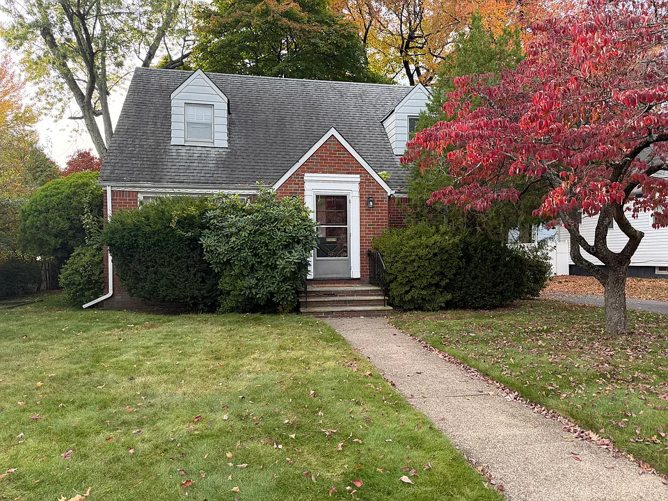 96 Lincoln Ave #2