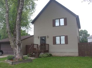 2135 Jefferson Ave, Davenport, IA