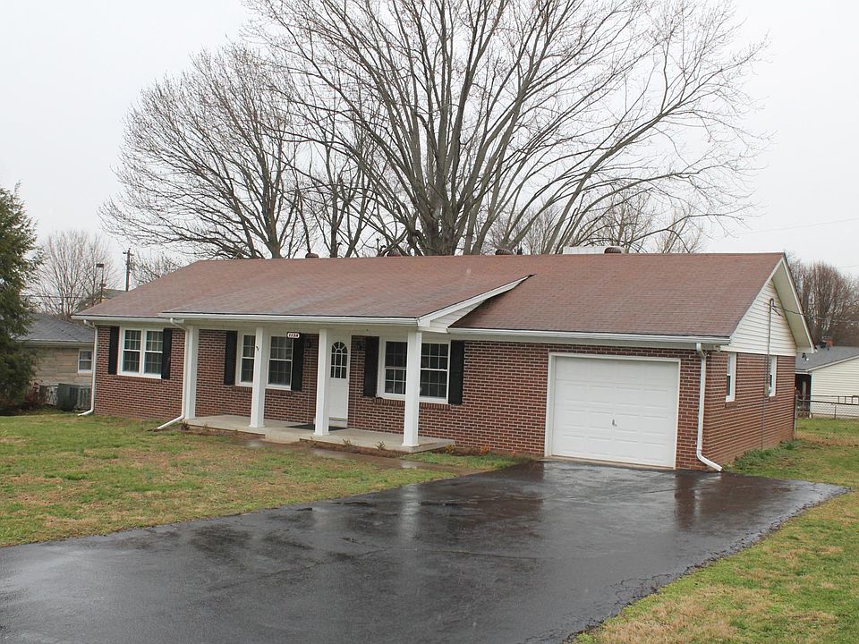 Brick remodeled home - 1 car garage on dead end street