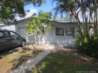 7525 Roosevelt St, Hollywood, FL 33024