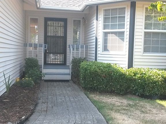 4th image of 19844 Blue Lagoon Pl NE
