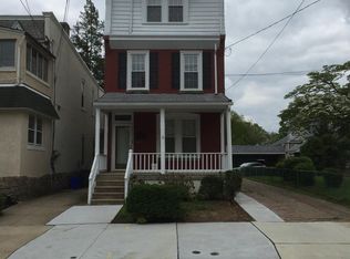 547 Hermitage St, Philadelphia, PA 19128