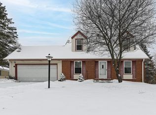 5134 Kings Cir, Racine, WI 53406