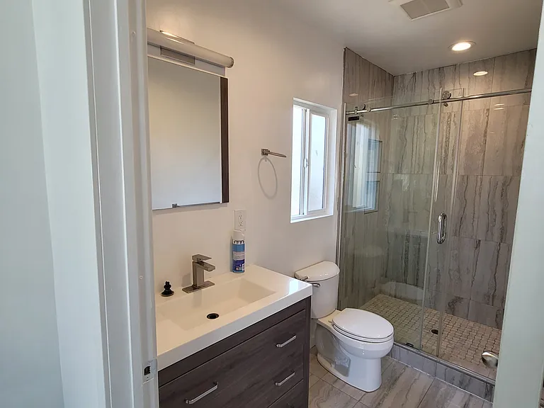 8101 Jumilla Ave #1/2 — Photo 9