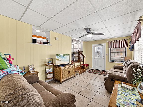 5th image of 287 Tarpon Dr