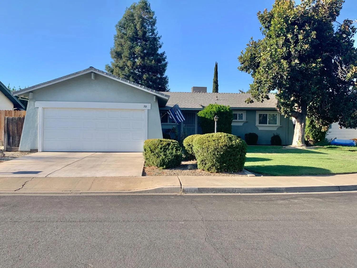 701 Tammi Way photo 1