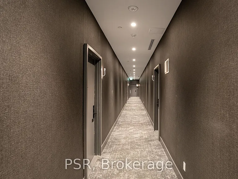 308 Jarvis St #422 — Photo 7