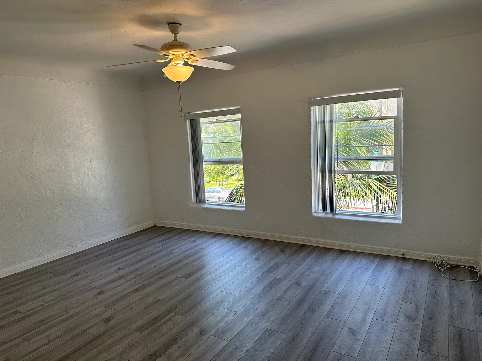 1414 Cravens Ave — Photo 4