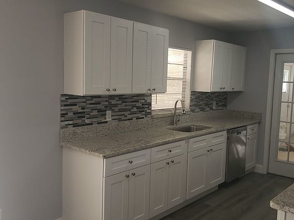 4th image of 435 27th Ave