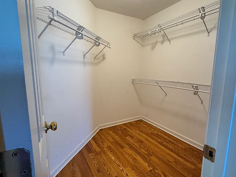 38 Kristins Dr — Photo 8