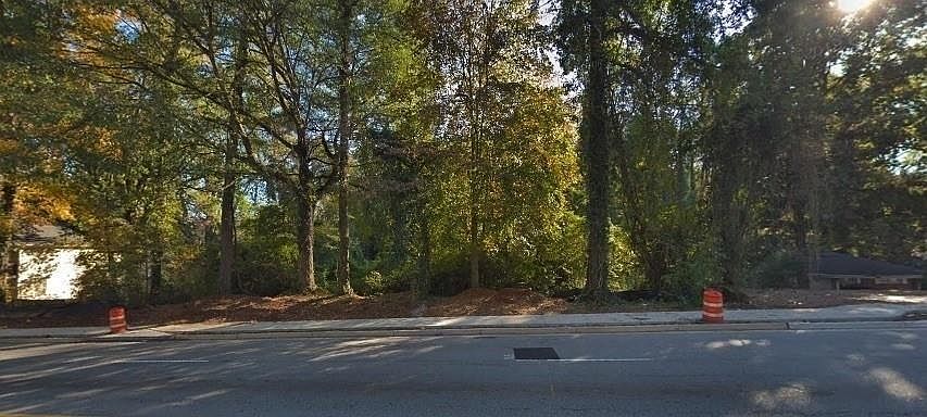 2nd image of 3575 Glenwood Rd