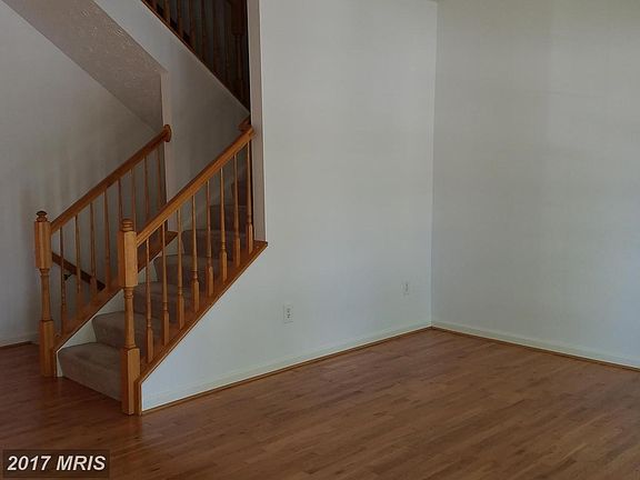 4th image of 8392 Frostwood Dr