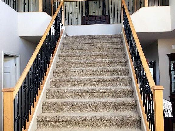 5th image of 8006 S 50th Ln
