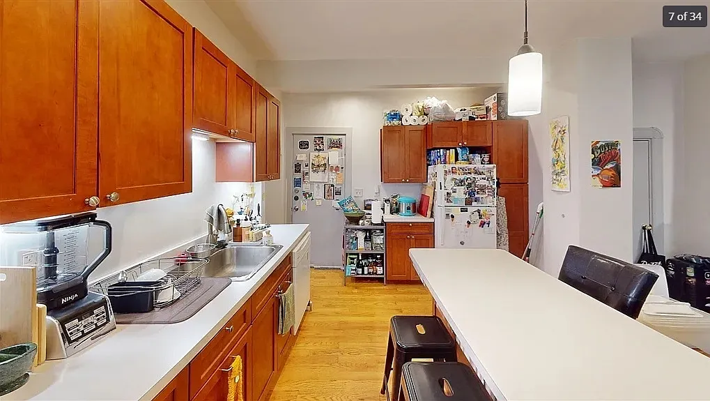 3 bed, 1400 sqft, $1,300 — Photo 3