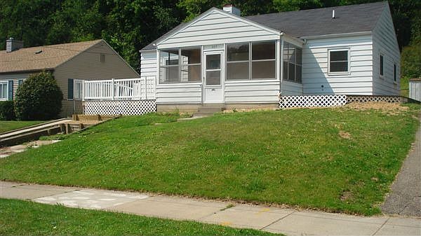 607-Valley St NW Grand Rapids 49504