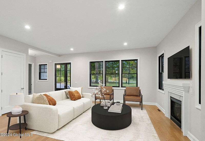 2nd image of 6 Nicole Avenue