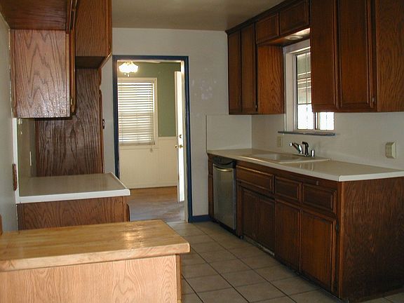 Kitchen, Newer Cbinets, Stainless Steel Dishwasher