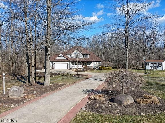 2nd image of 4785 Riverwood Dr