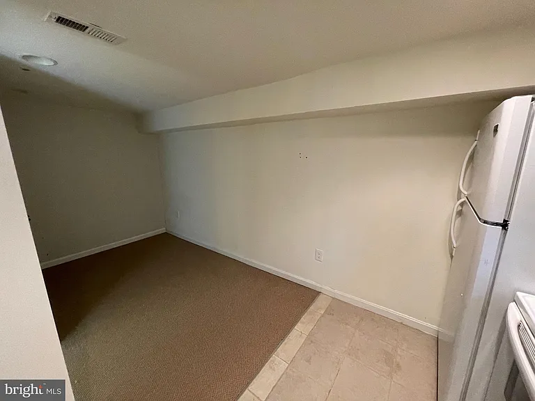 514 Columbia Rd NW — Photo 31