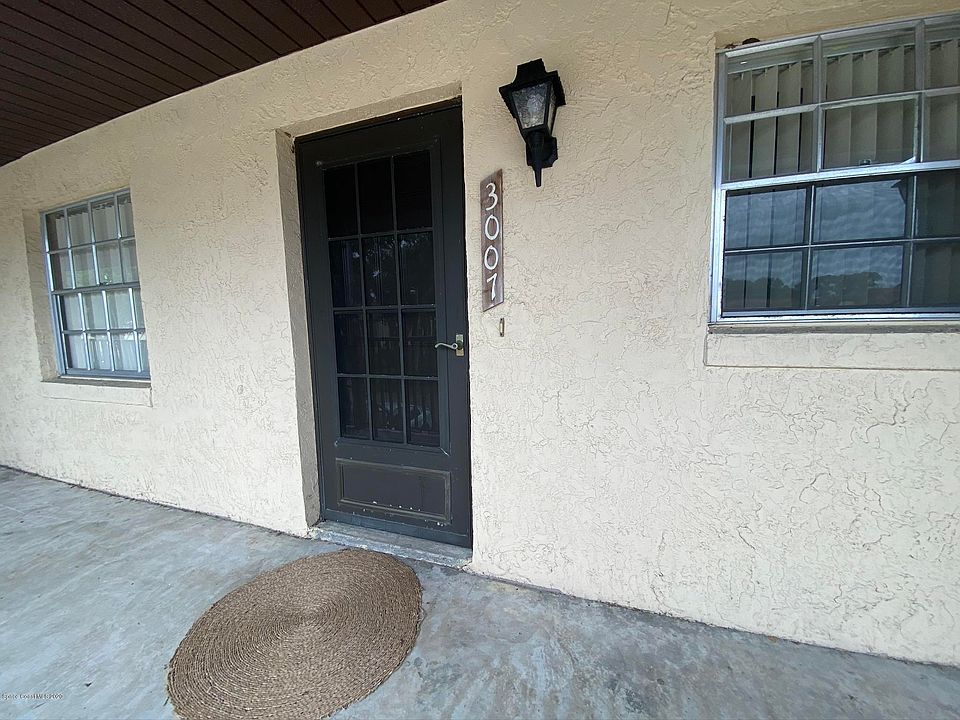 1st image of 3007 Sir Hamilton Cir #13