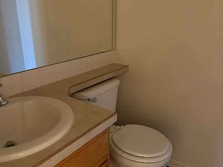 101-2070 Manitou Ct — Photo 9